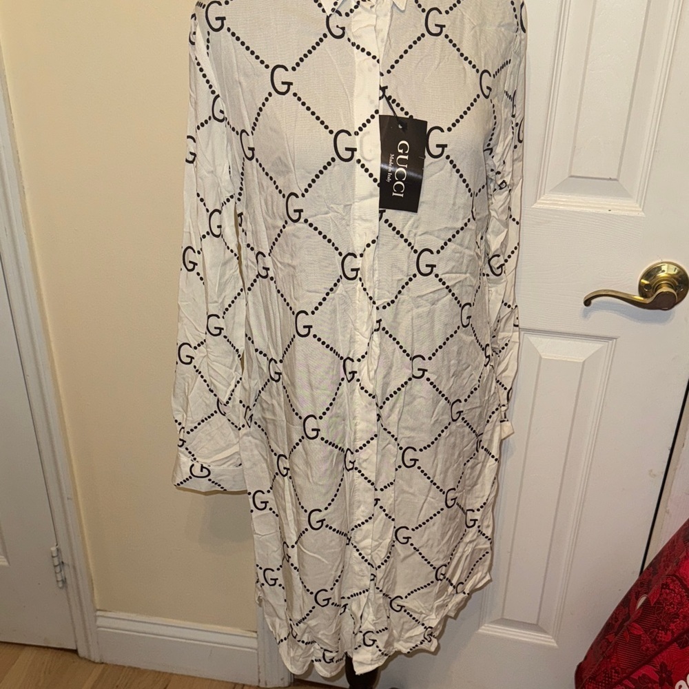 Long Sleeve blouse with Black Logo Design - Picture 9 of 16